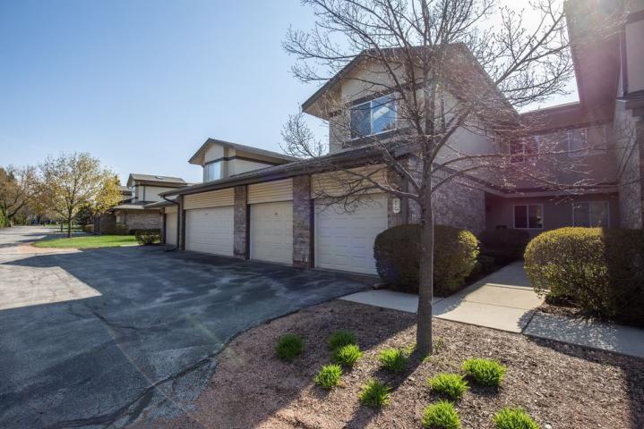 500 W Bender Rd #84, Glendale, WI 53217
