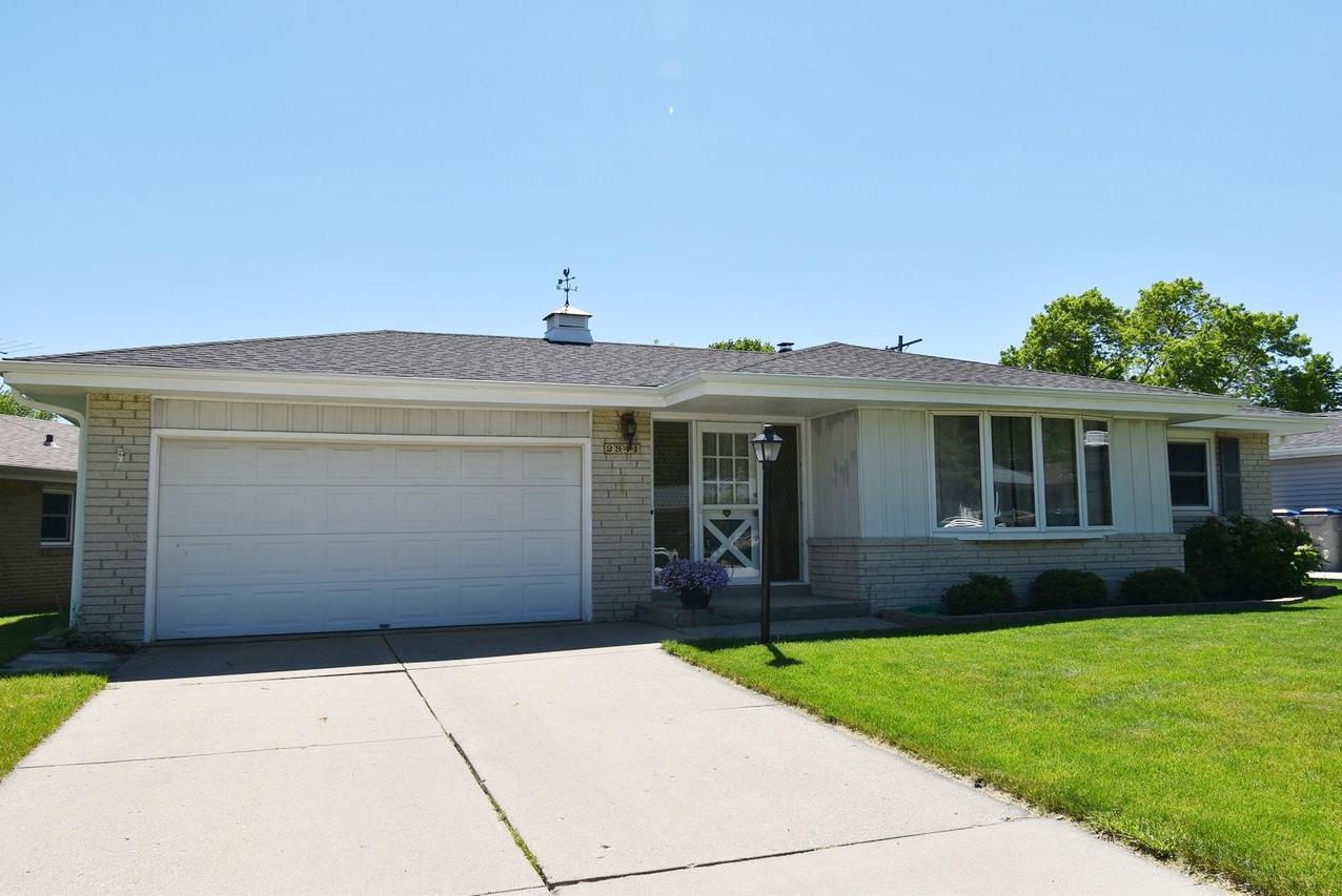 2941 W Wanda Ave., Milwaukee, WI 53221