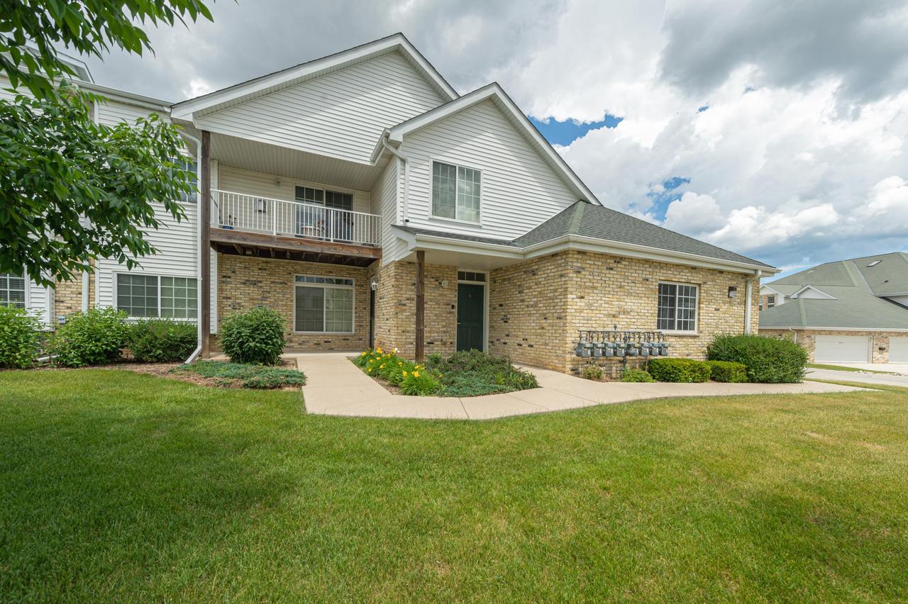 4238 Taylor Harbor #6, Mount Pleasant, WI 53403
