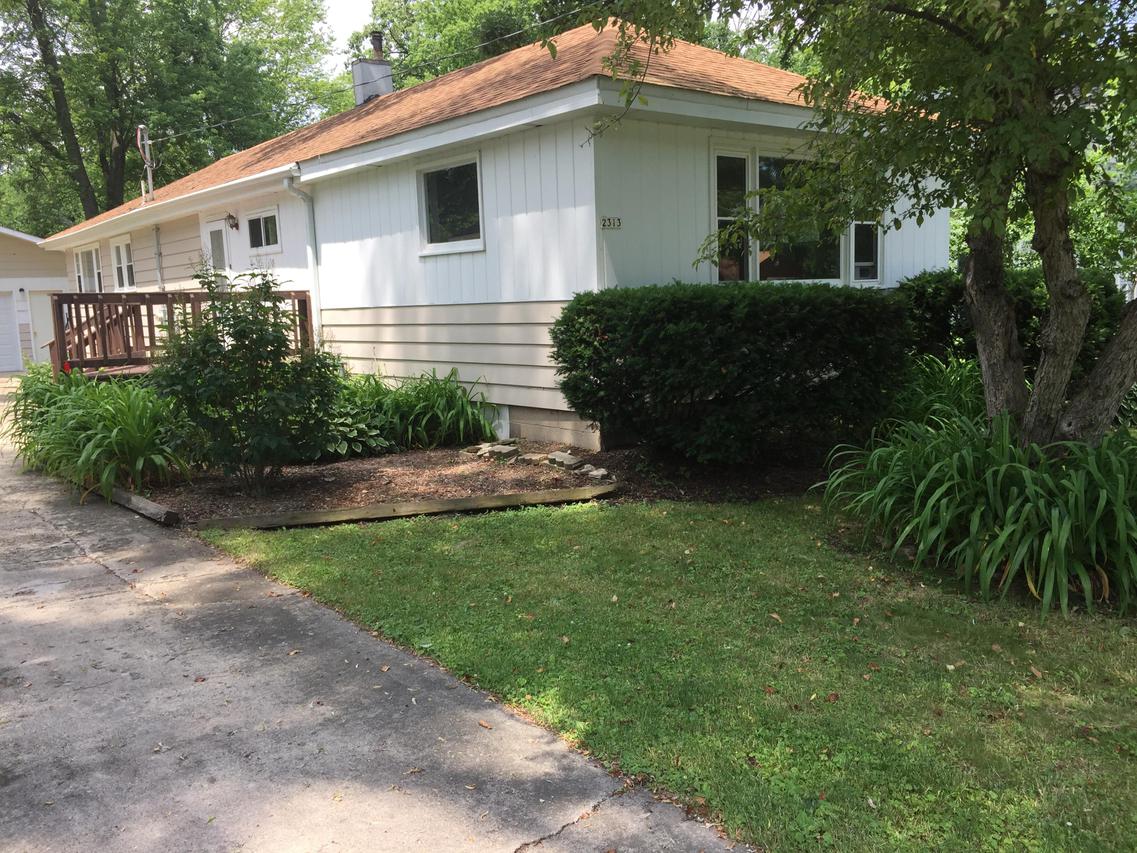 2313 N Haerle, Kenosha, WI 53181