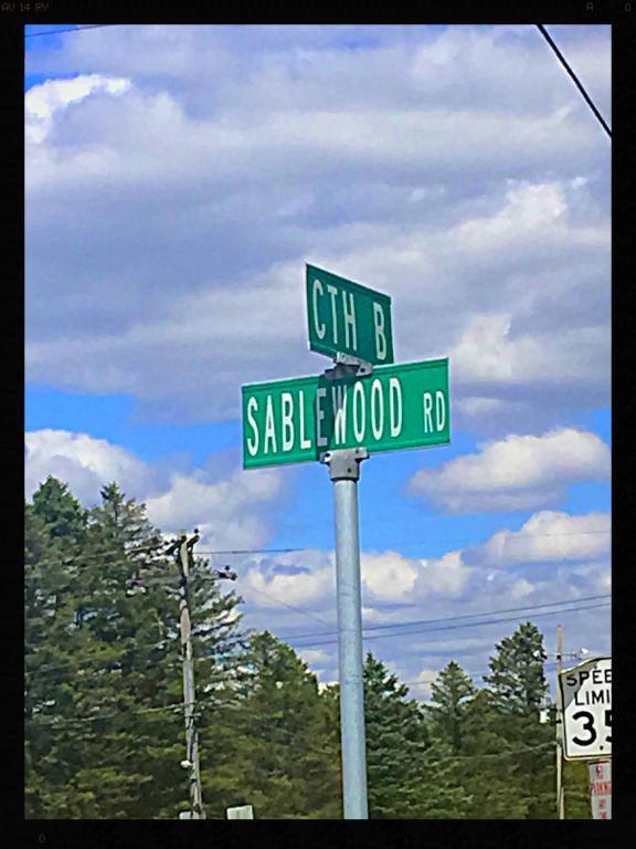 2360 Sablewood Rd, La Crosse, WI 54601