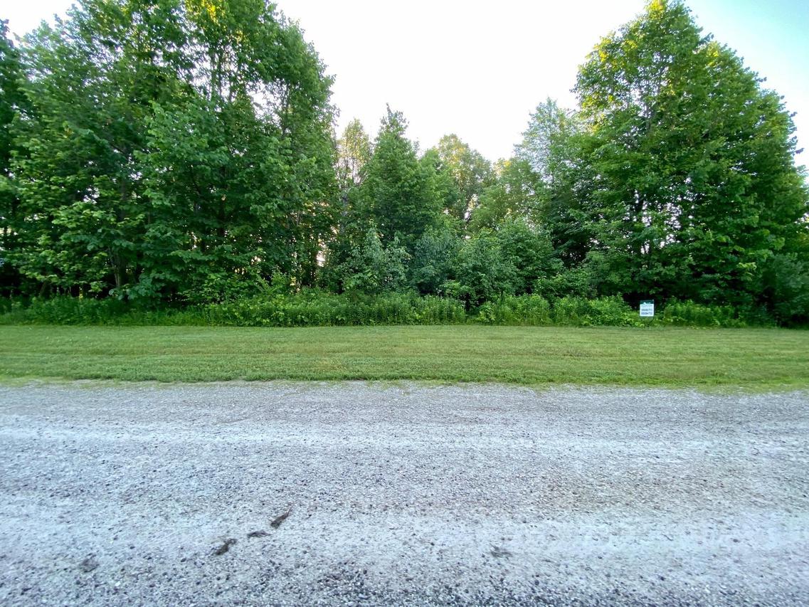 1426 Stonewall Dr., New Holstein, WI 53061