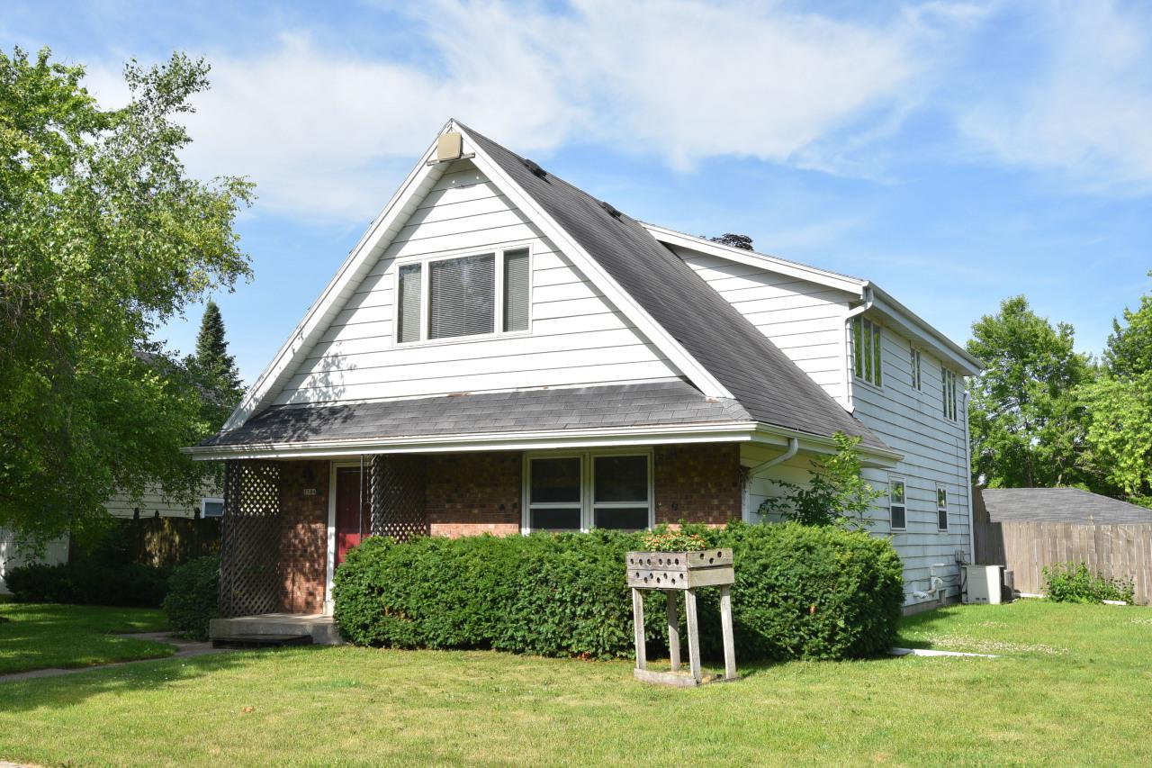 1502 Oakdale Dr. #1504, Waukesha, WI 53189