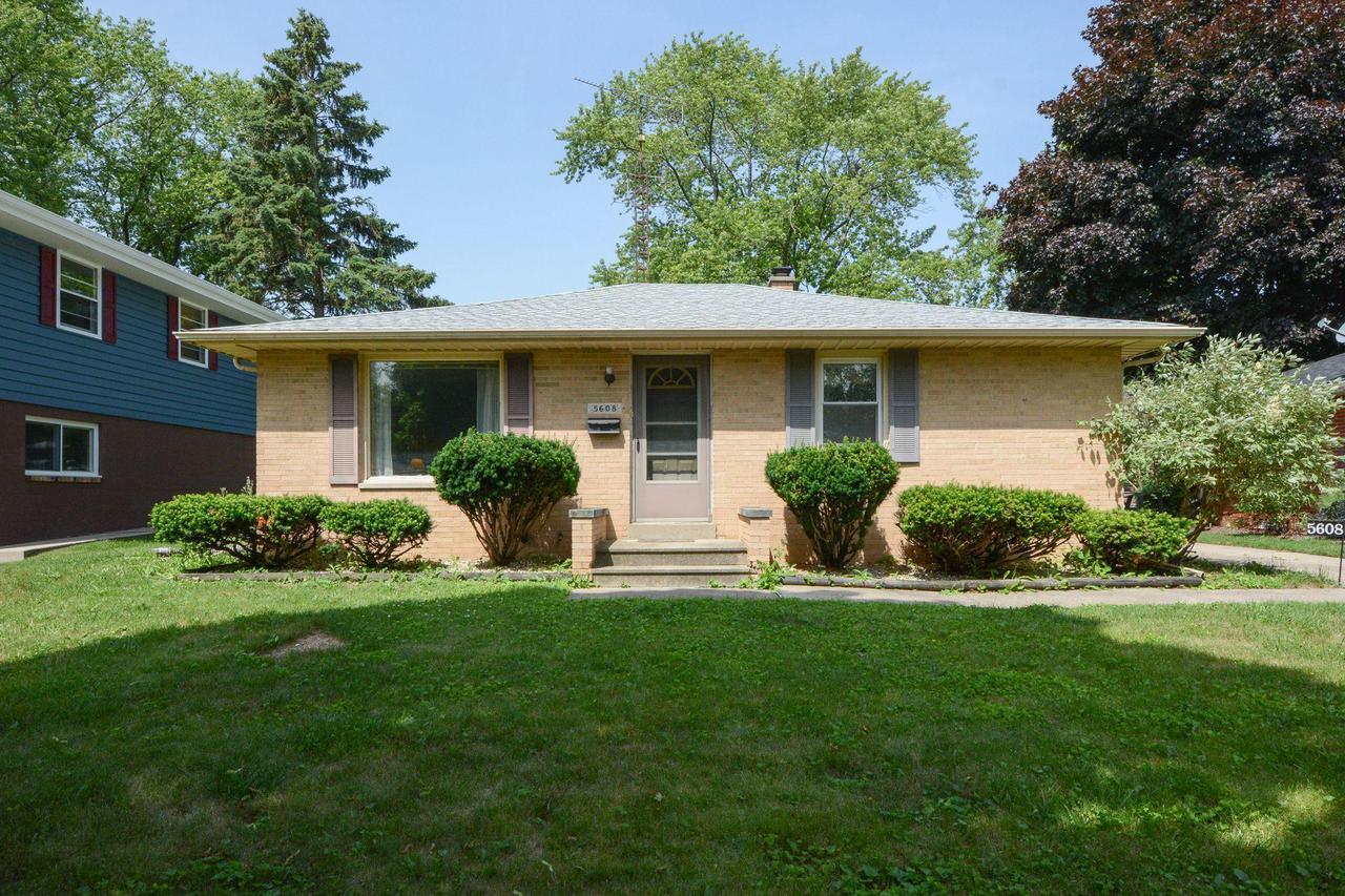 5608 54th #Ave, Kenosha, WI 53144