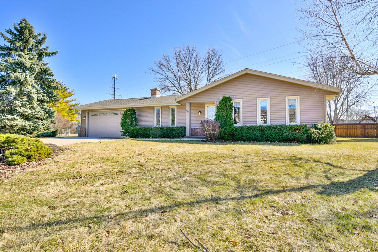 4074 S 70th St, Milwaukee, WI 53220