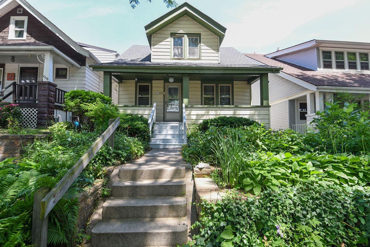 2210 E Oklahoma Ave., Milwaukee, WI 53207