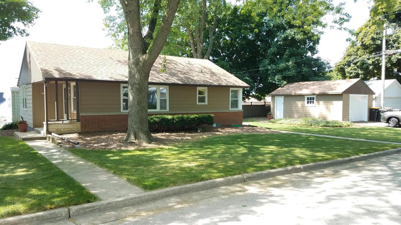 271 N 113th St., Wauwatosa, WI 53226