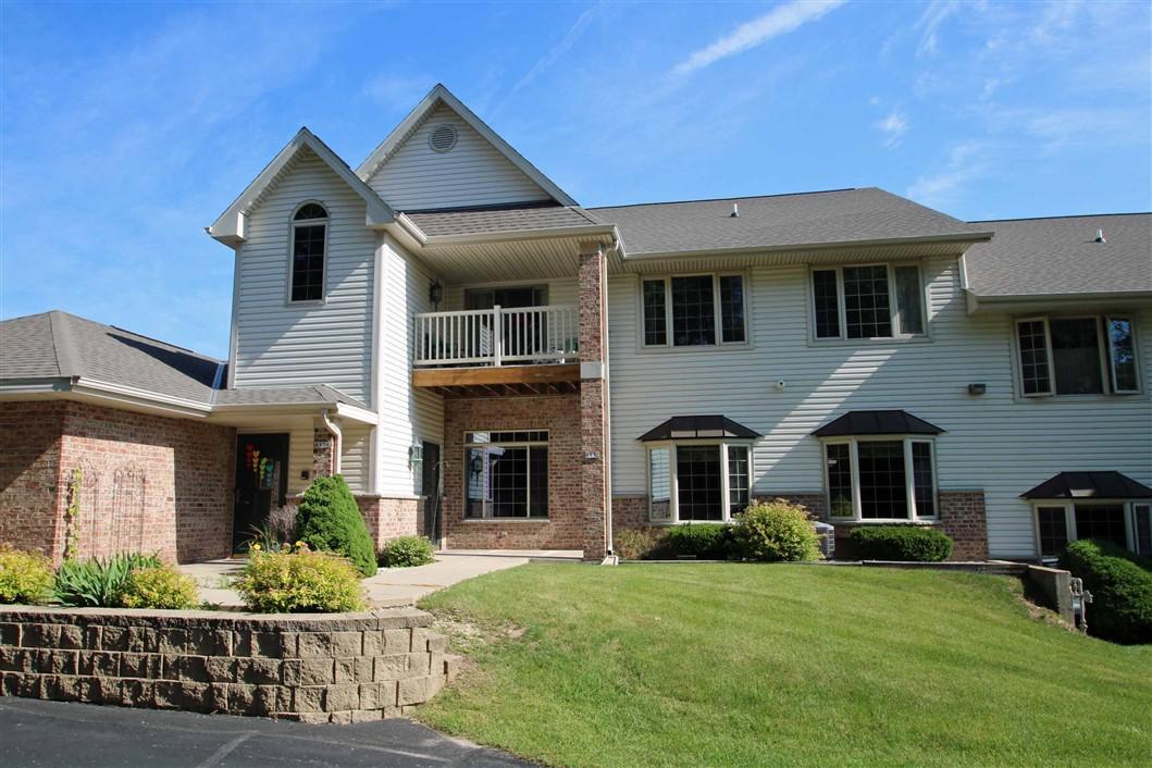 853 Cheyenne Ave #G, Grafton, WI 53024