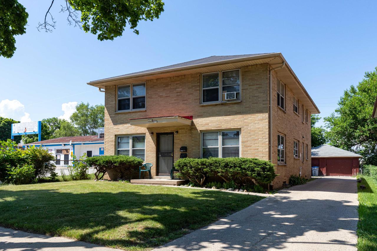 3032-3034 W Bobolink Ave., Milwaukee, WI 53209