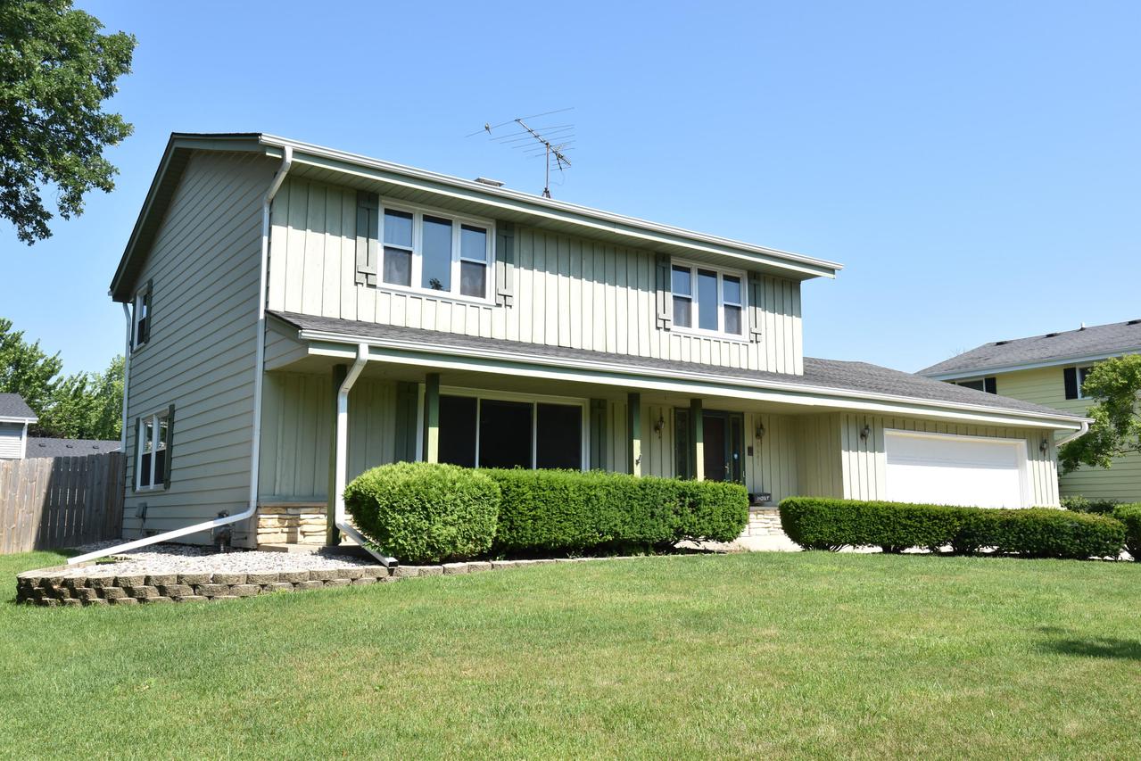 6641 Riverdale Ln., Greendale, WI 53129