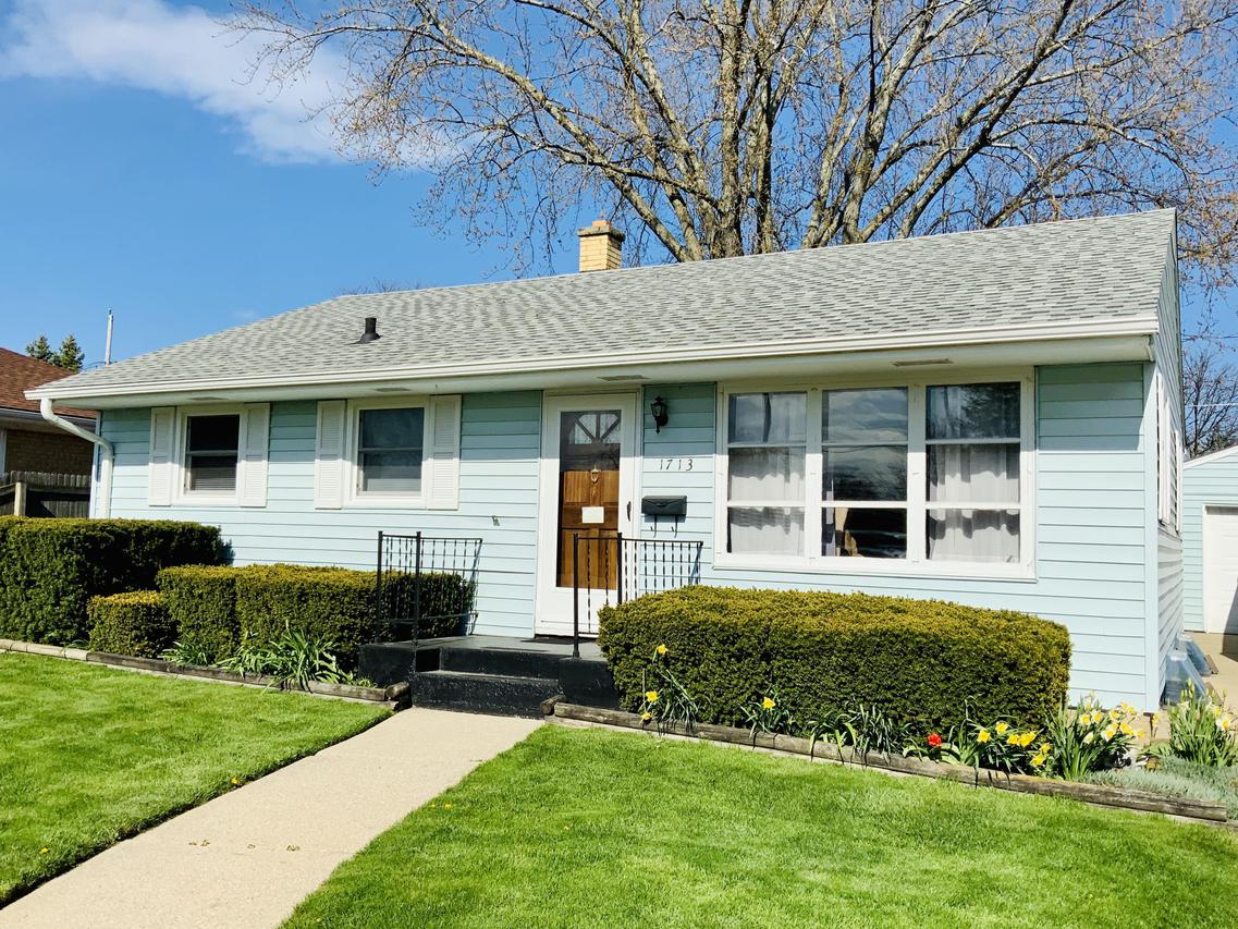 1713 Polaris Ave., Racine, WI 53404