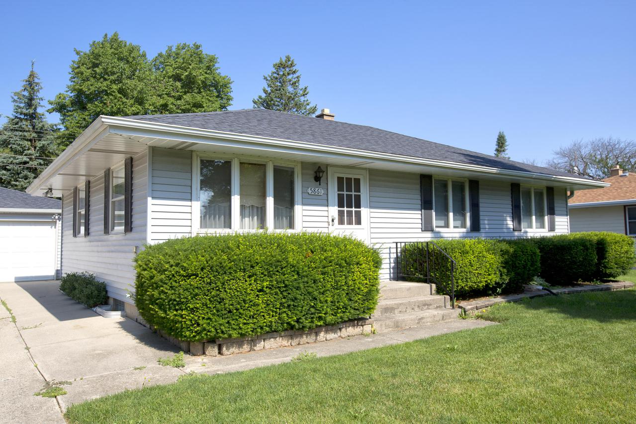 5861 S Marilyn St, Milwaukee, WI 53221