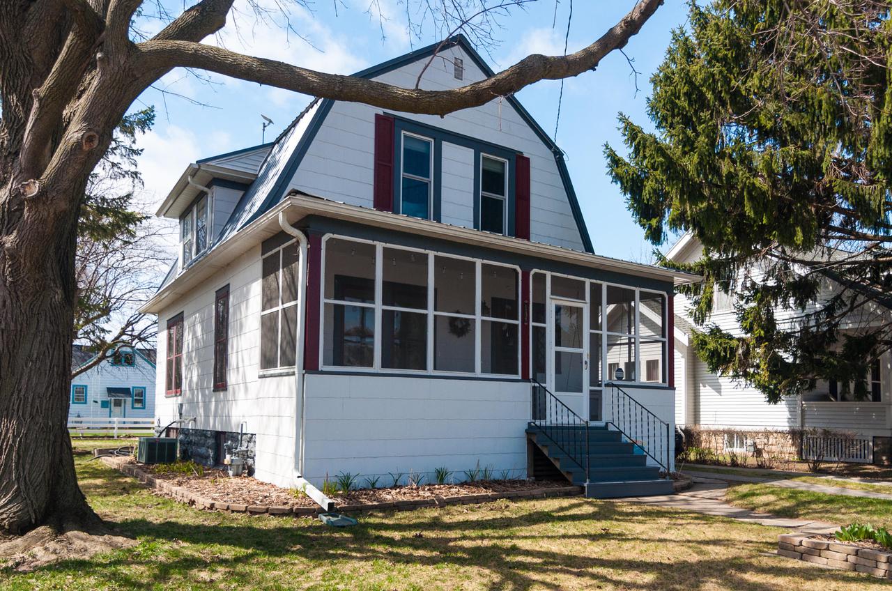 1235 Walnut St, Oshkosh, WI 54901