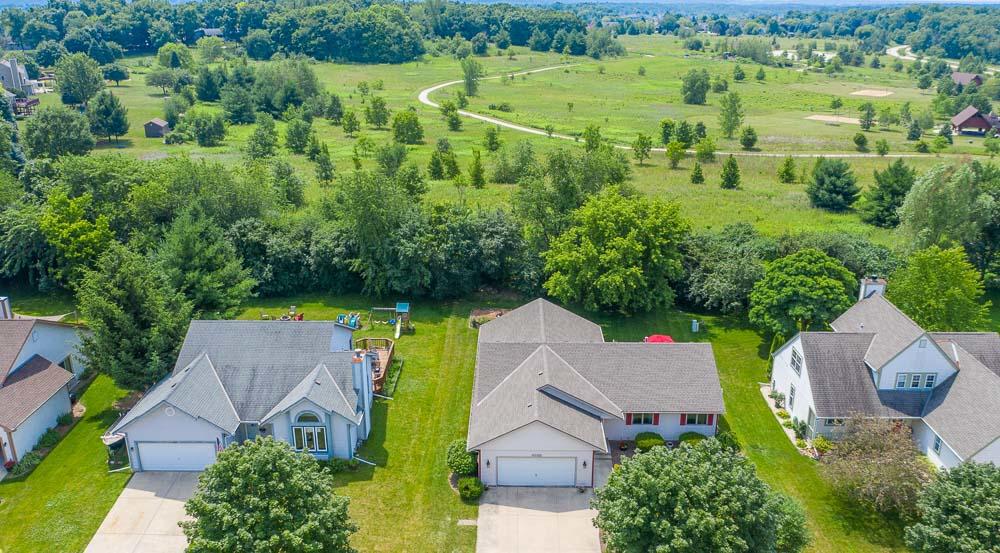 2458 Fox River Pkwy., Waukesha, WI 53186