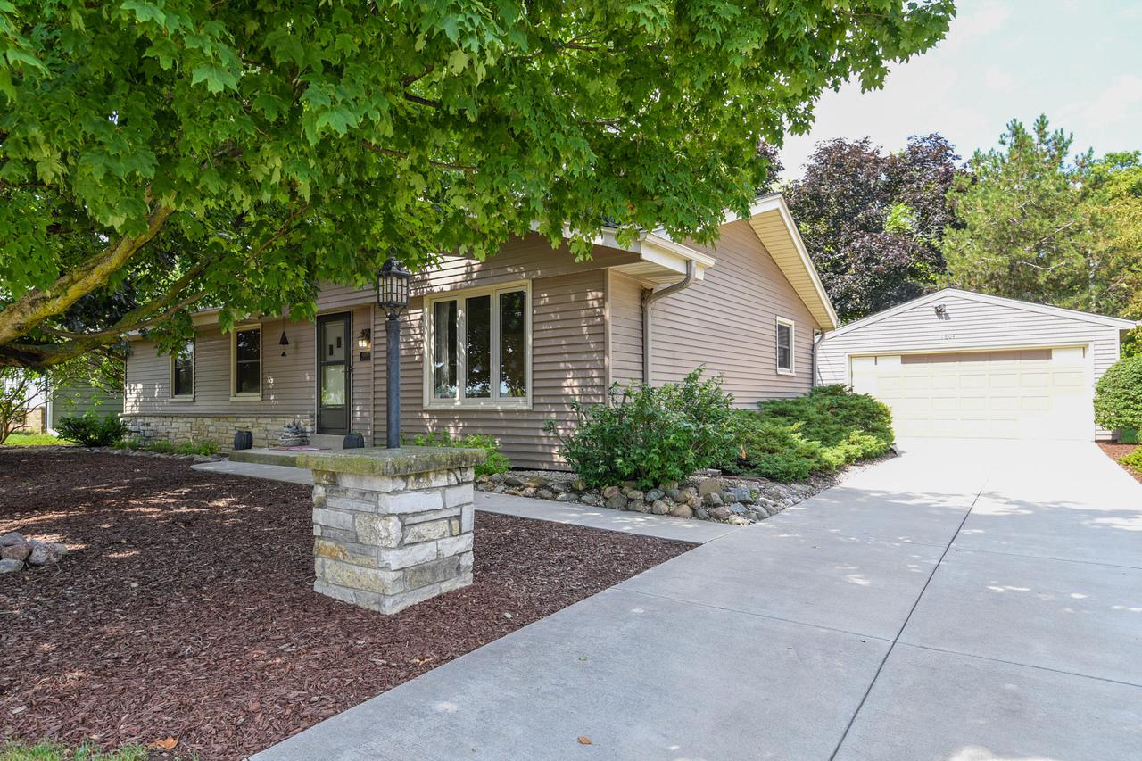 1804 Center Rd., Waukesha, WI 53189