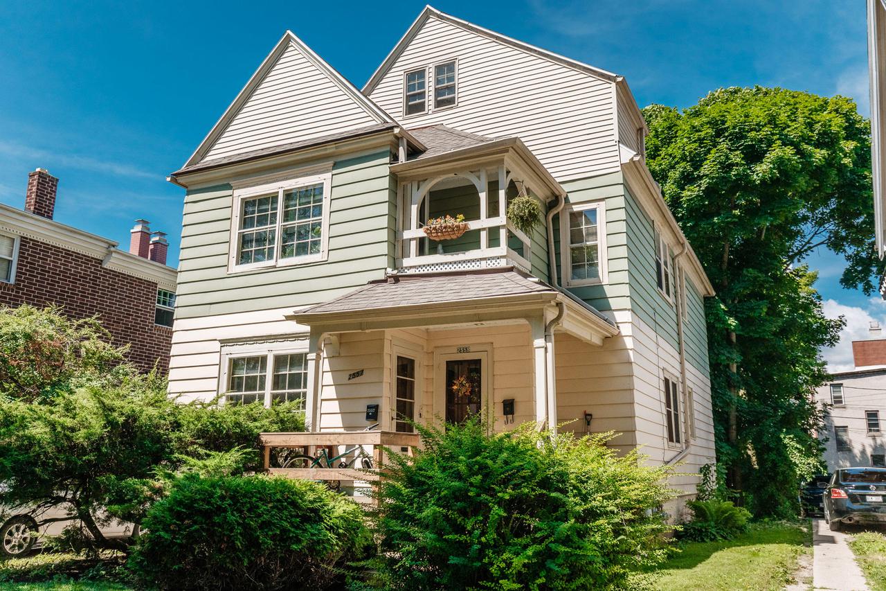 2557 N Frederick Ave #2559, Milwaukee, WI 53211