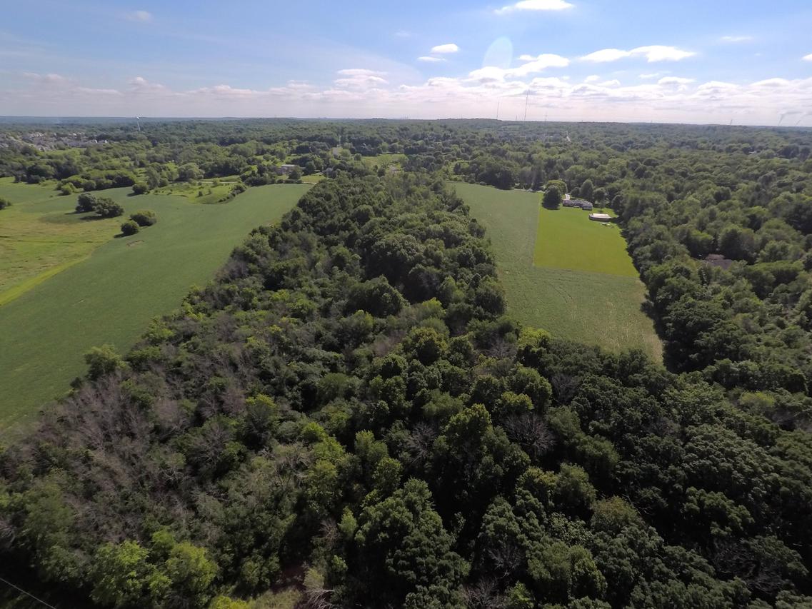 Lt1 Milky Way Rd., Waukesha, WI 53189