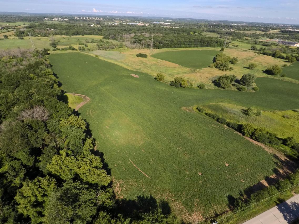 Lt2 Milky Way Rd., Waukesha, WI 53189