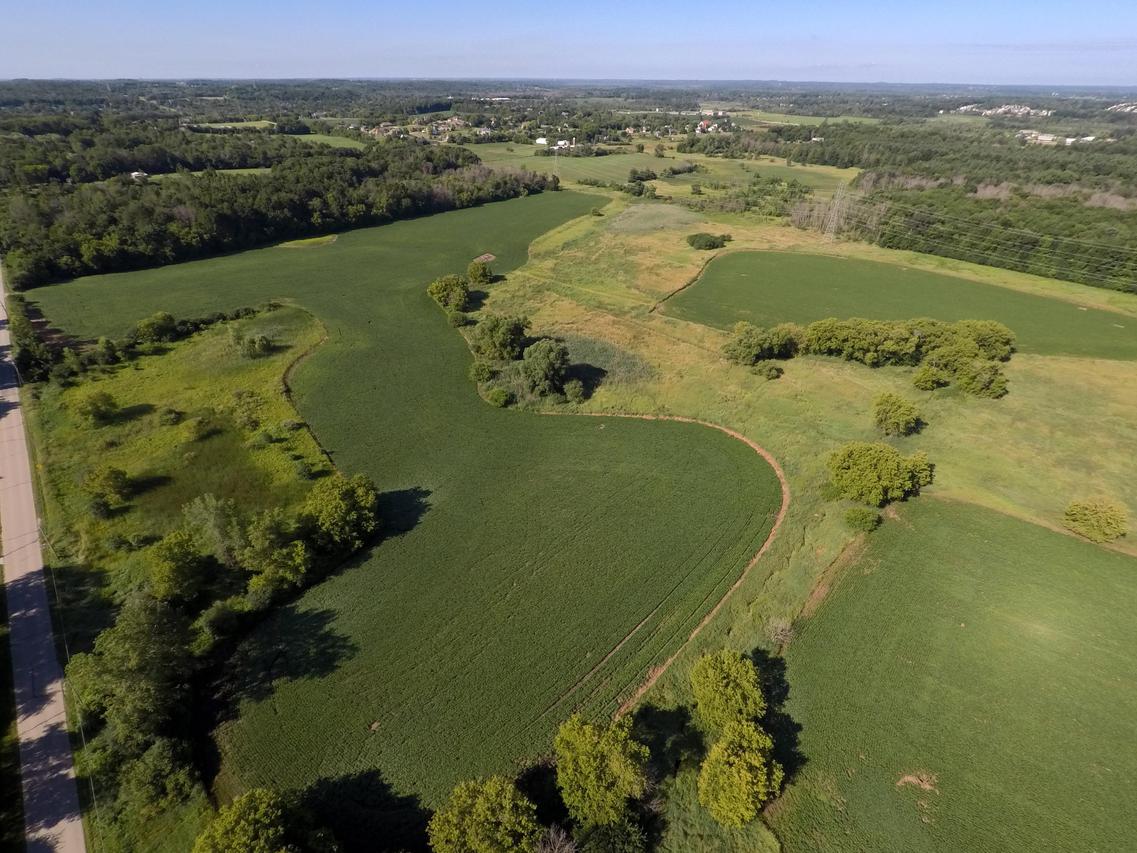 Lt3 Milky Way Rd., Waukesha, WI 53189