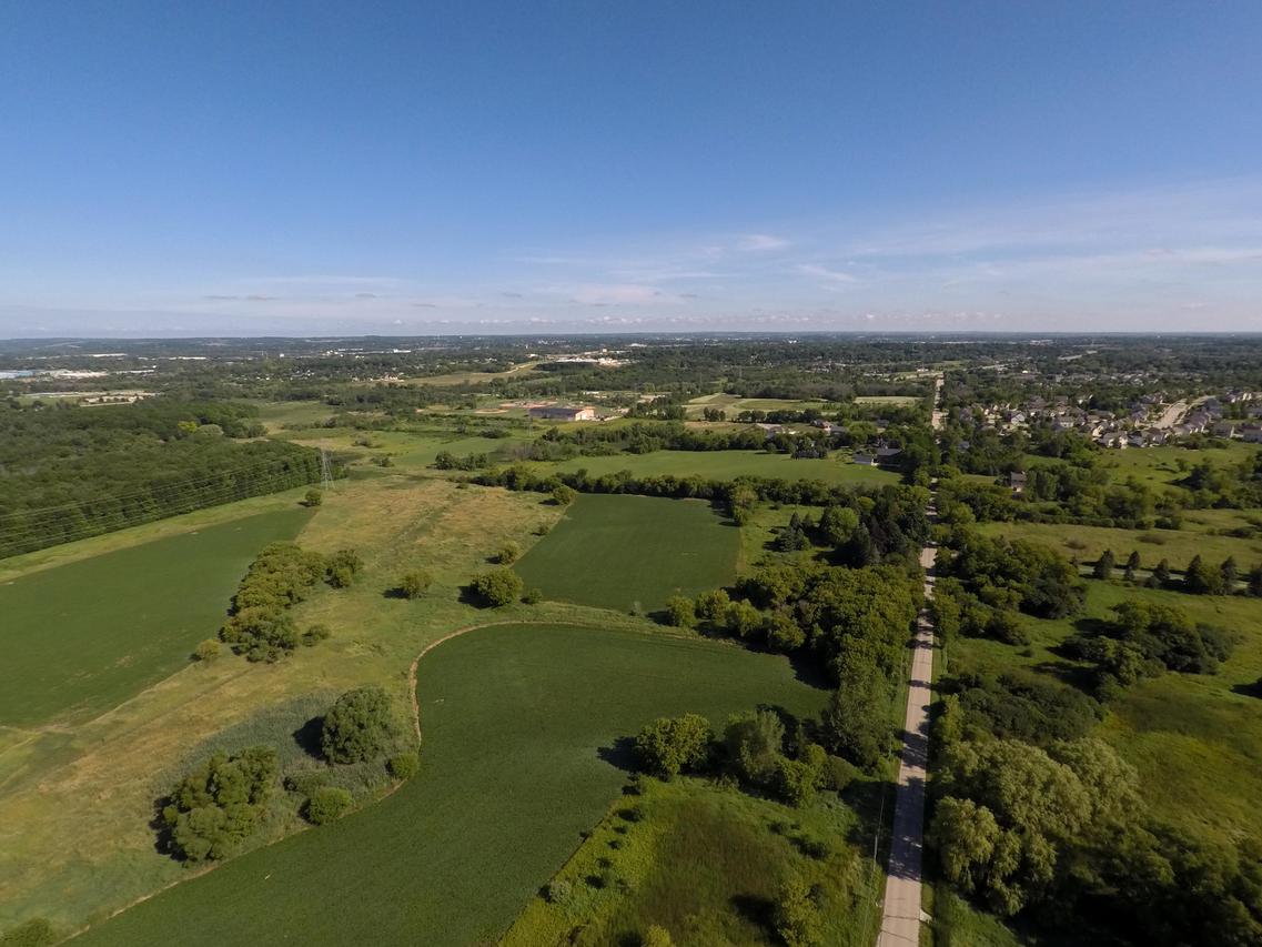 Lt4 Milky Way Rd., Waukesha, WI 53189