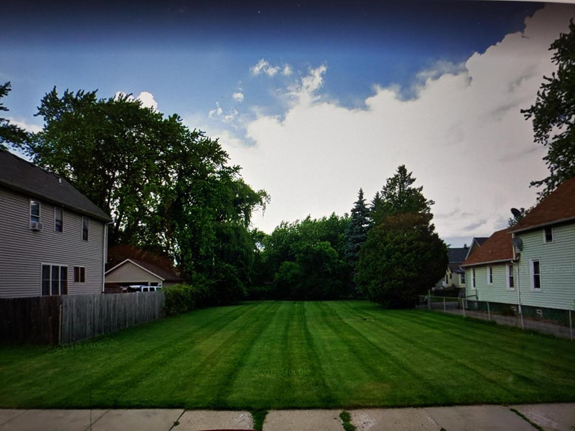 1616 50th St, Kenosha, WI 53140