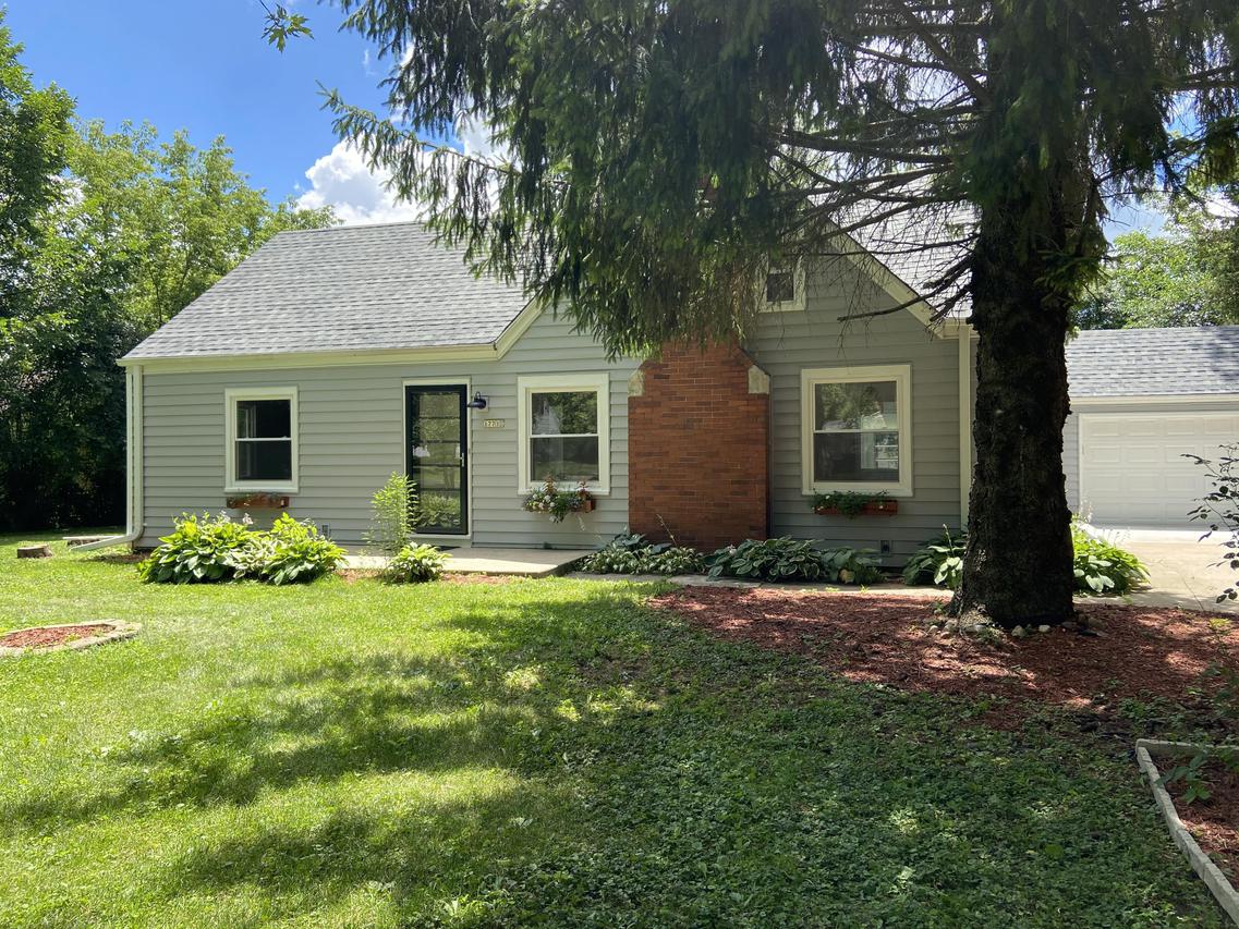 17715 West View Ln., New Berlin, WI 53146