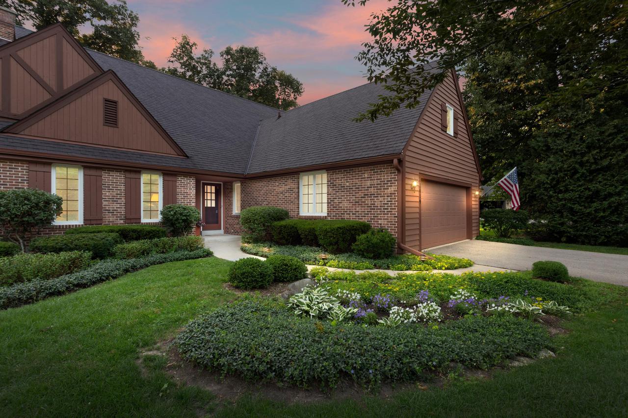 12419 N Golf Dr., Mequon, WI 53092