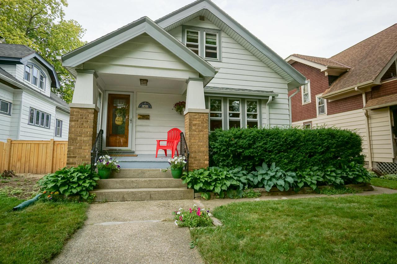 2452 N 65th St., Wauwatosa, WI 53213