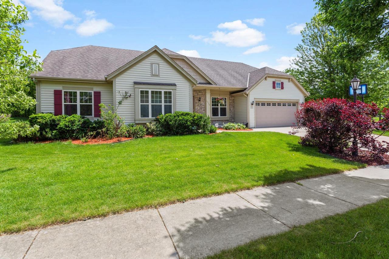 1717 Hunter Rd., Waukesha, WI 53189