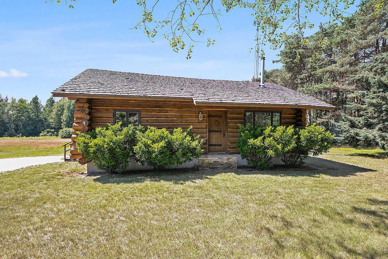 7806 County Road 0, Two Rivers, WI 54241