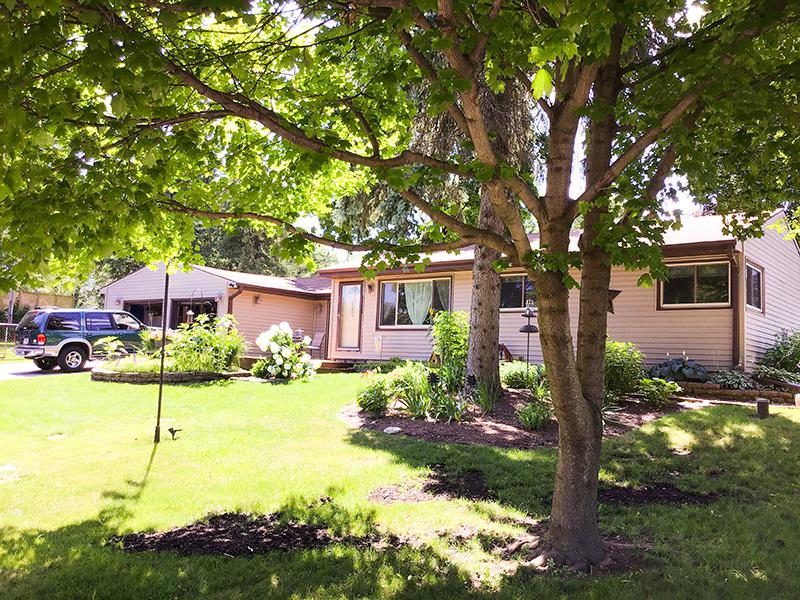 1407 S Arcadian Dr., New Berlin, WI 53151