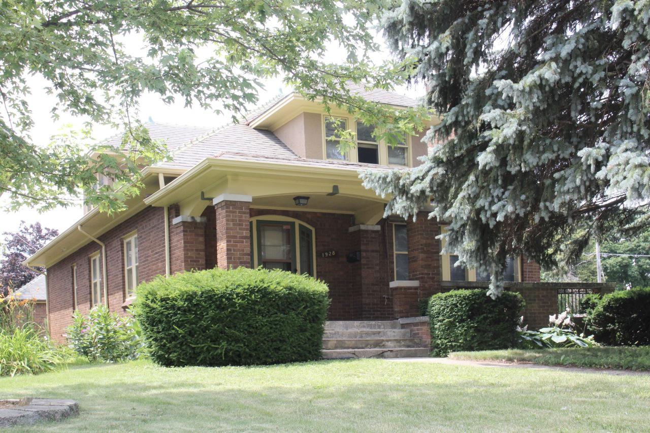1928 Carlisle Ave., Racine, WI 53404