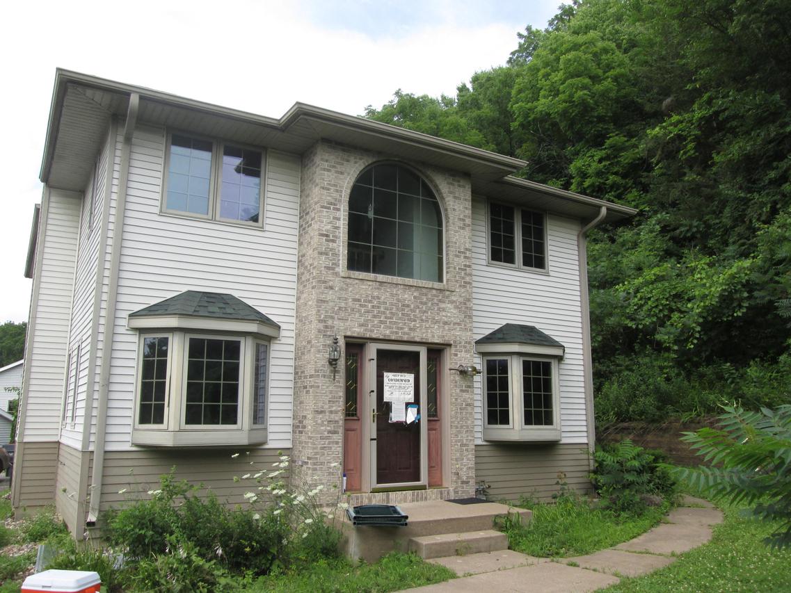 4517 Cliffside Dr., La Crosse, WI 54601