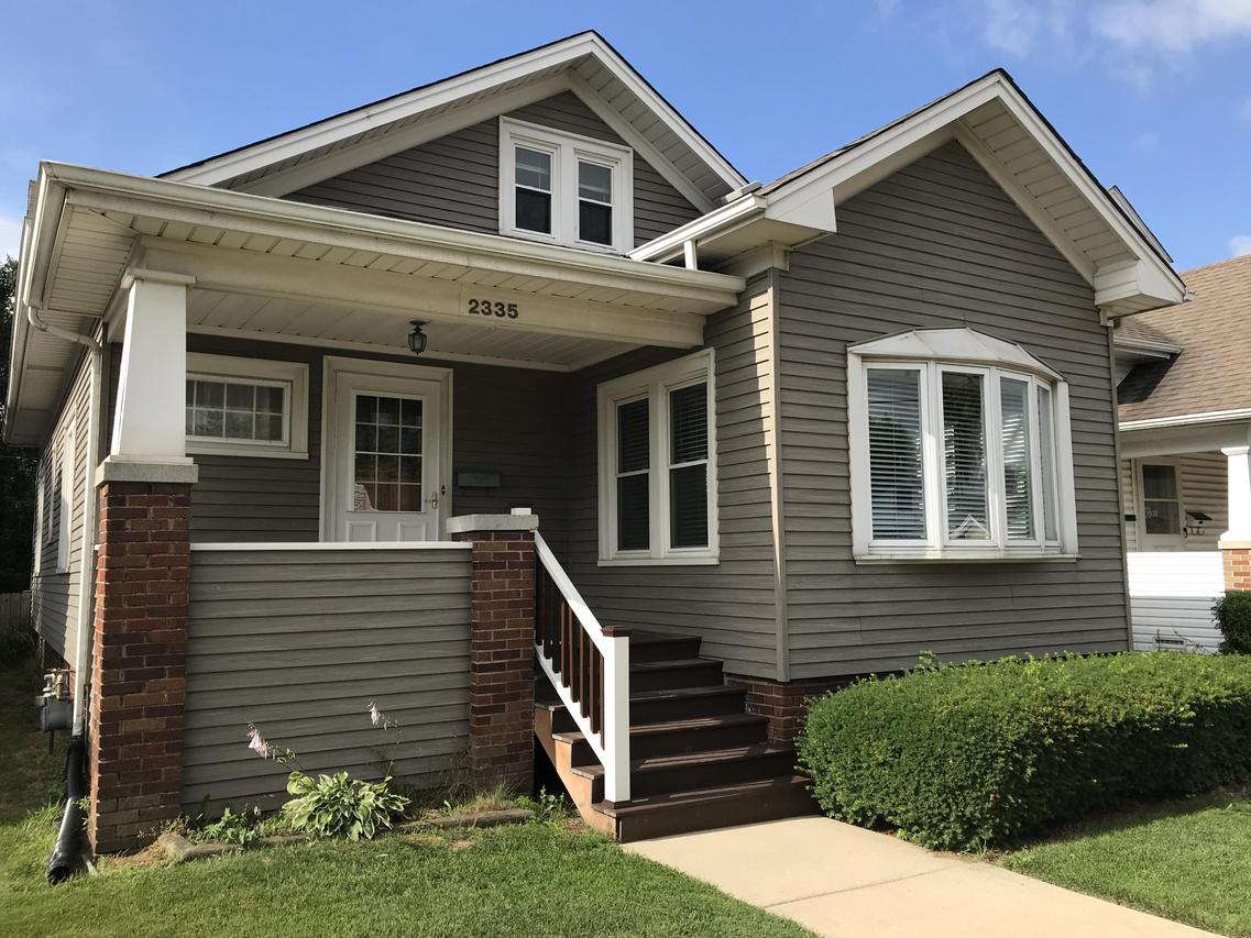 2335 Twentyfirst St., Racine, WI 53403