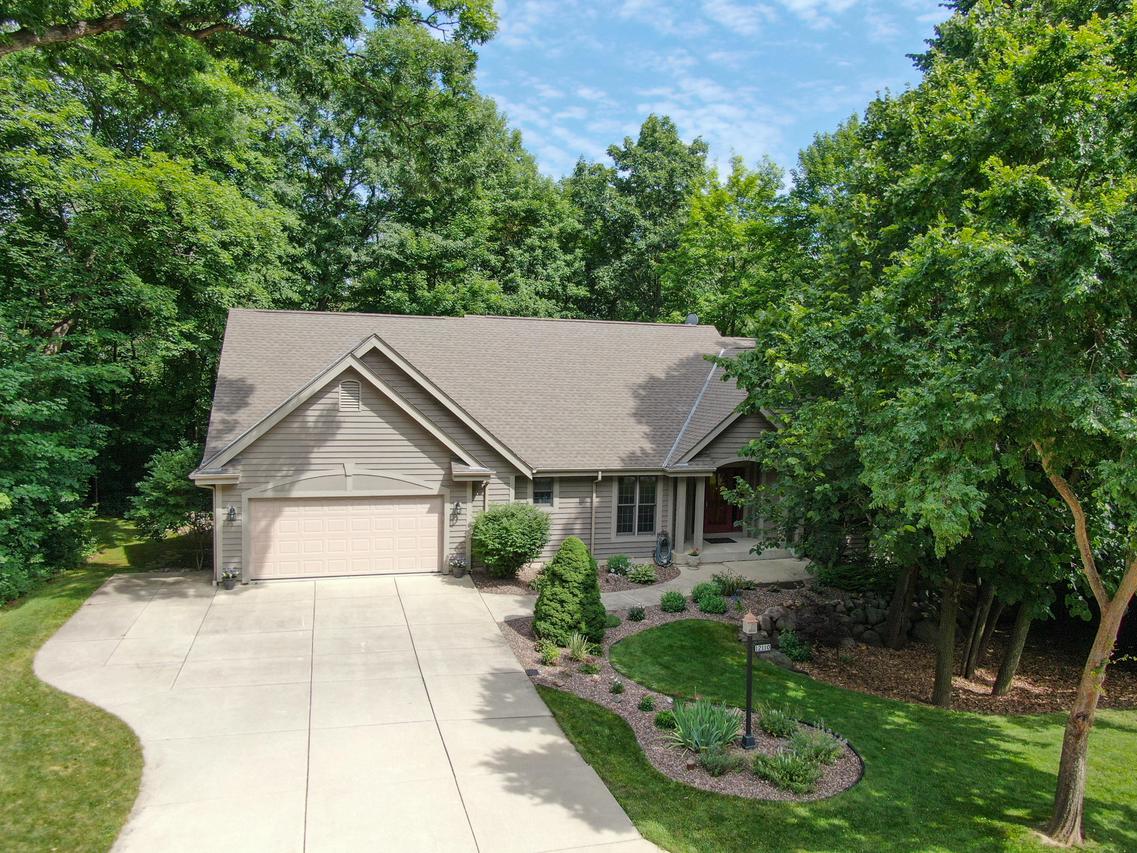 12110 W Whitaker Ave., Greenfield, WI 53228