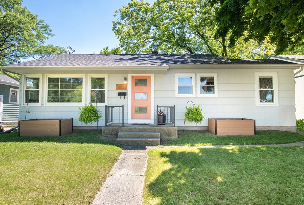 5256 N Lydell Ave., Whitefish Bay, WI 53217
