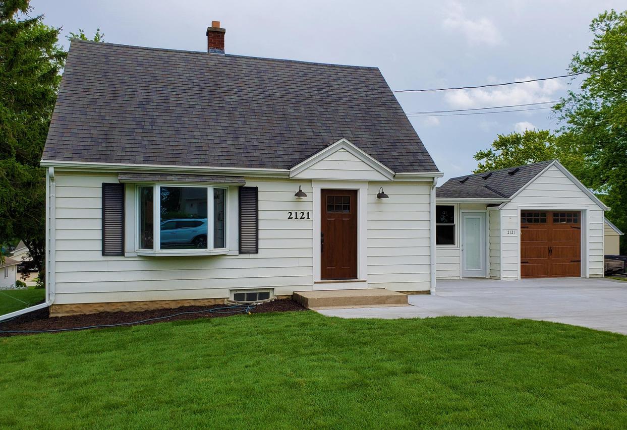 2121 Northview Rd., Waukesha, WI 53188