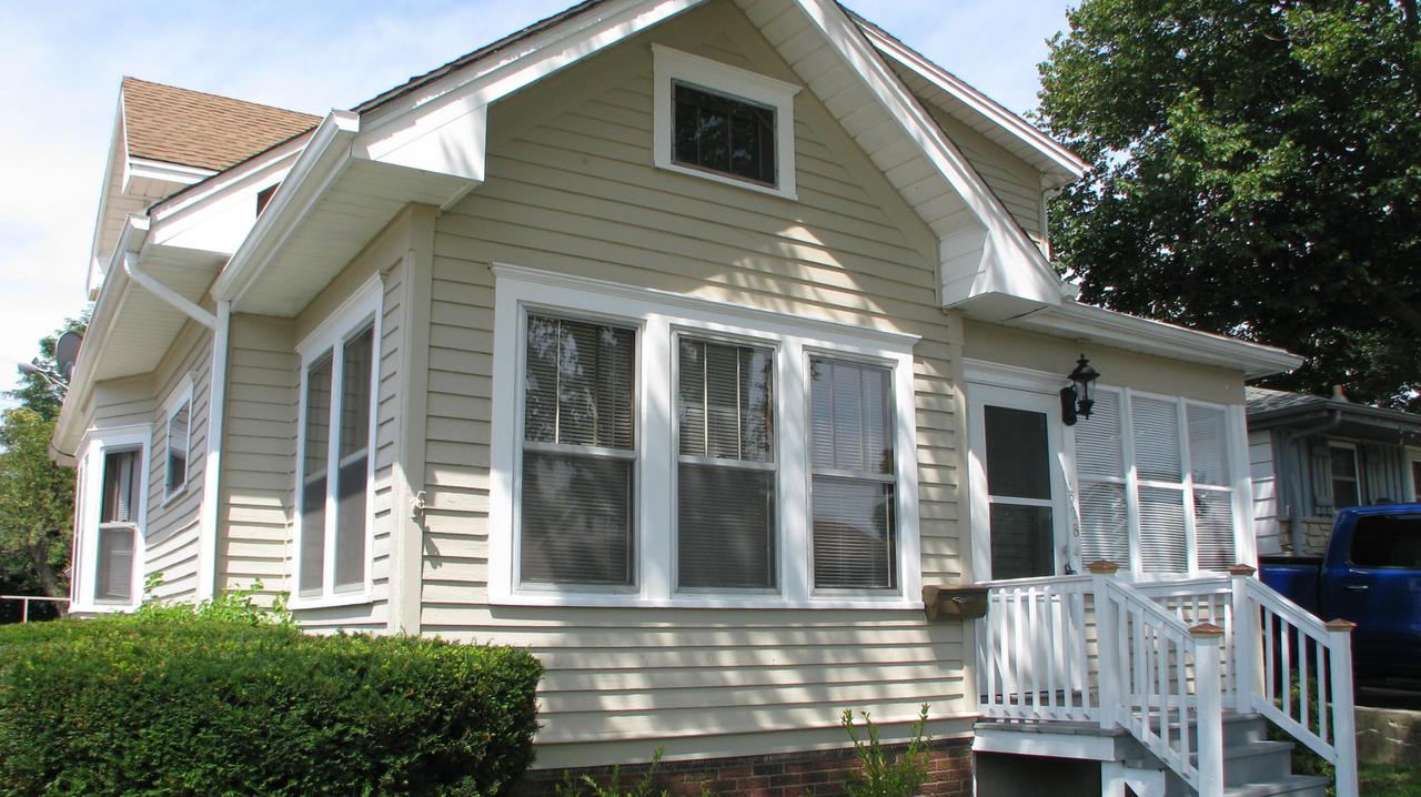 1328 Illinois St., Racine, WI 53405