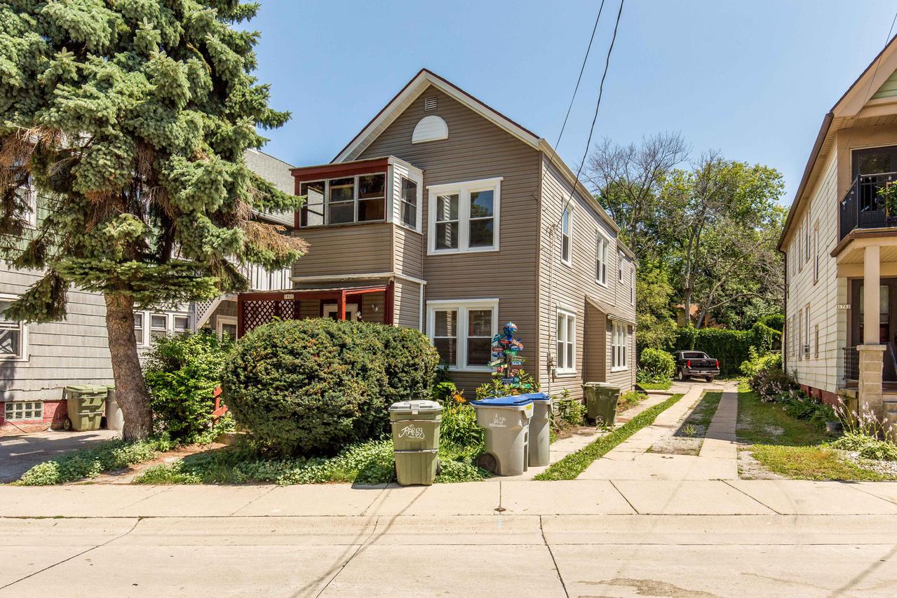 1800-1802 Pulaski, Milwaukee, WI 53202