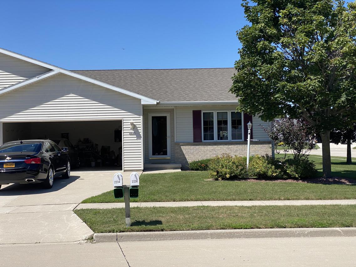 2236 Knuell St., Manitowoc, WI 54220