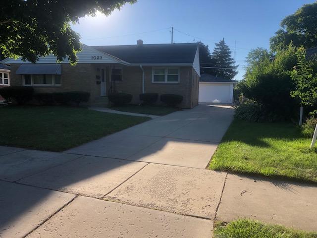 1023 Crab Tree Ln., Racine, WI 53406