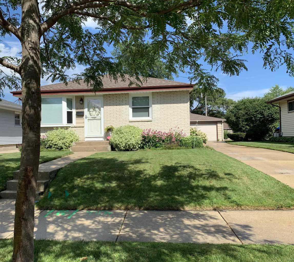 6724 S 18th St, Milwaukee, WI 53221