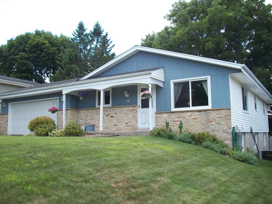 546 S 18th Ave., West Bend, WI 53095