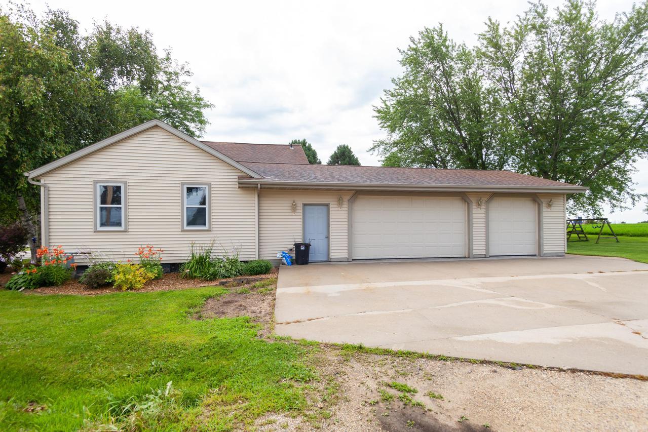 6899 State Highway 175, Addison, WI 53002