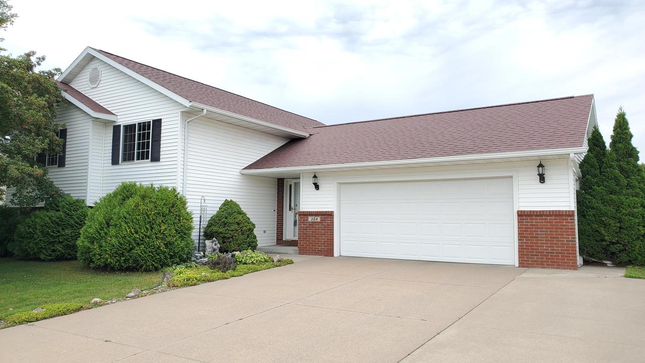 304 Lilac Ln., Holmen, WI 54636