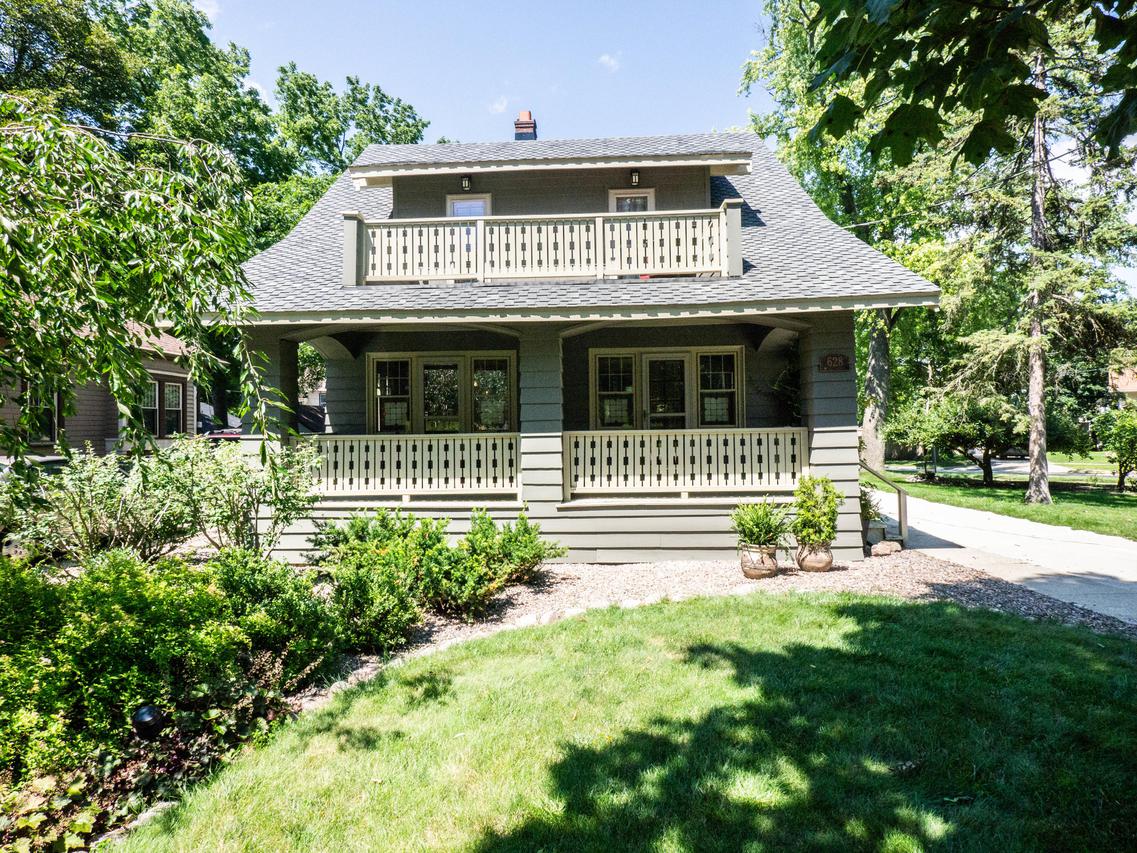 628 Mccall St., Waukesha, WI 53186
