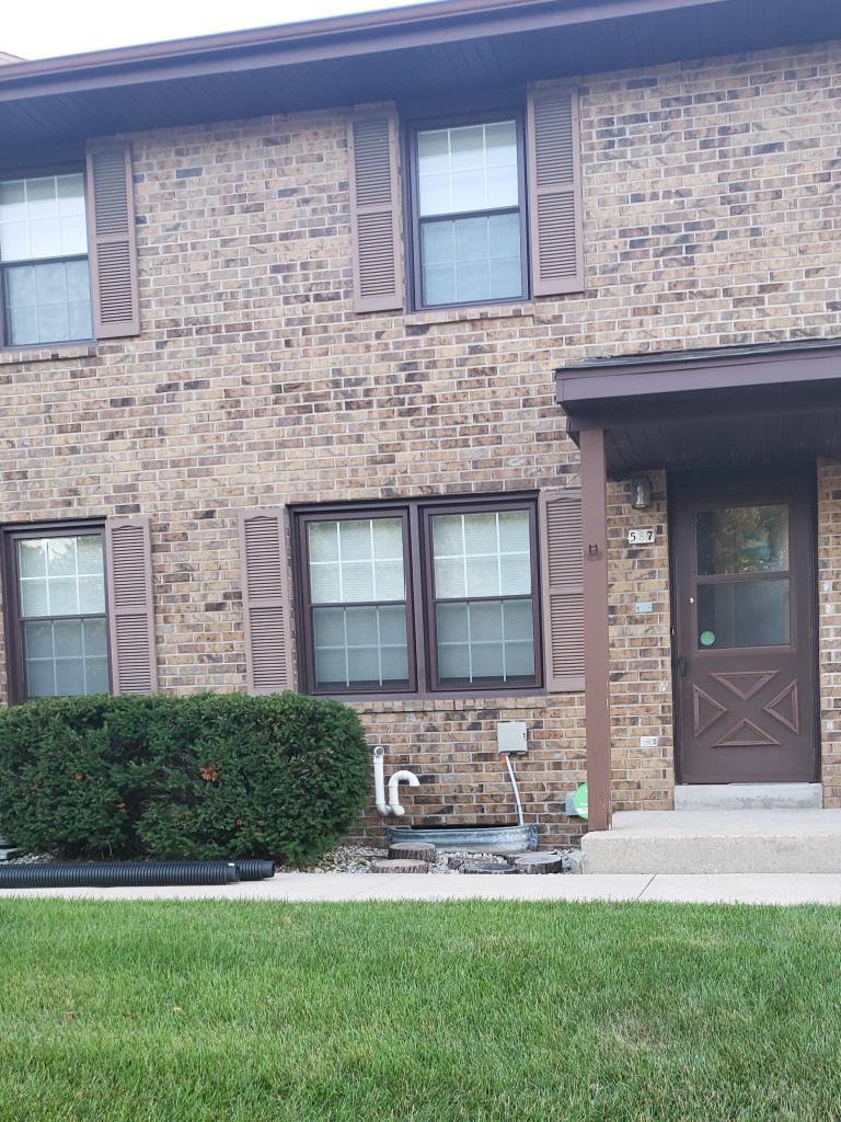 587 Hartridge Dr. #4E, Hartland, WI 53029