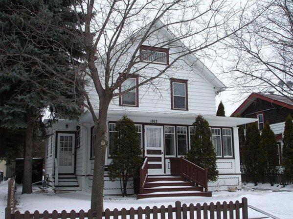 1012 Lincoln Ave, Waukesha, WI 53186