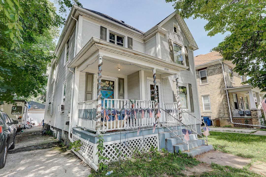 2014 La Salle St., Racine, WI 53402