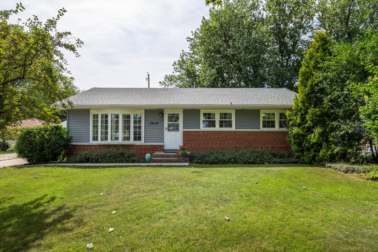 5619 S 33rd St., Milwaukee, WI 53221